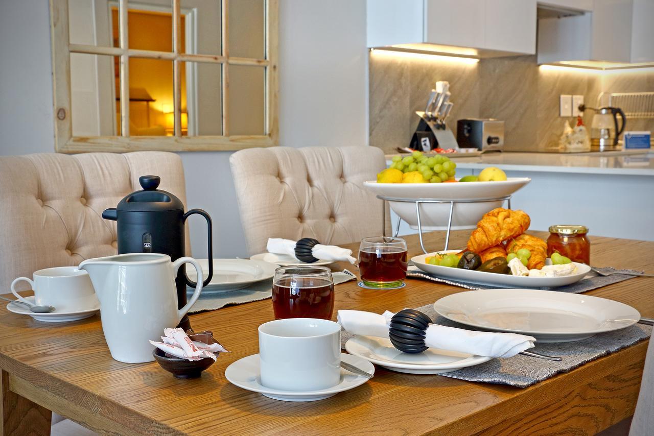 Chelsea Luxury Suites Kaapstad Buitenkant foto