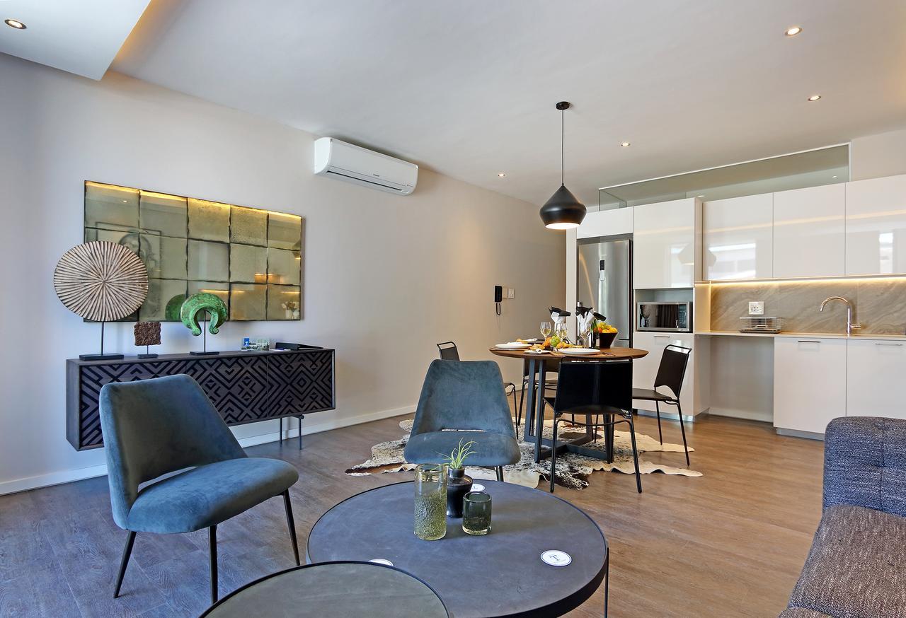 Chelsea Luxury Suites Kaapstad Buitenkant foto