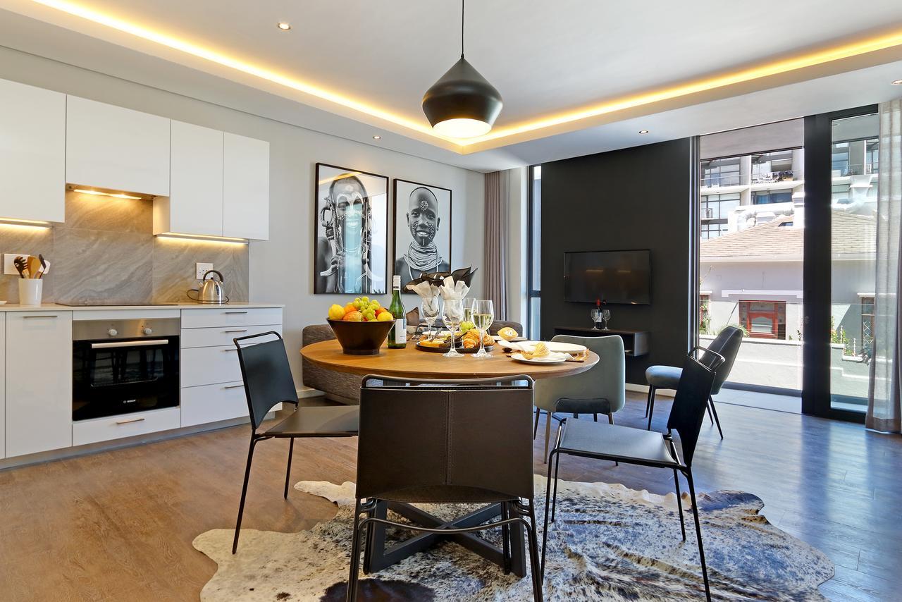Chelsea Luxury Suites Kaapstad Buitenkant foto