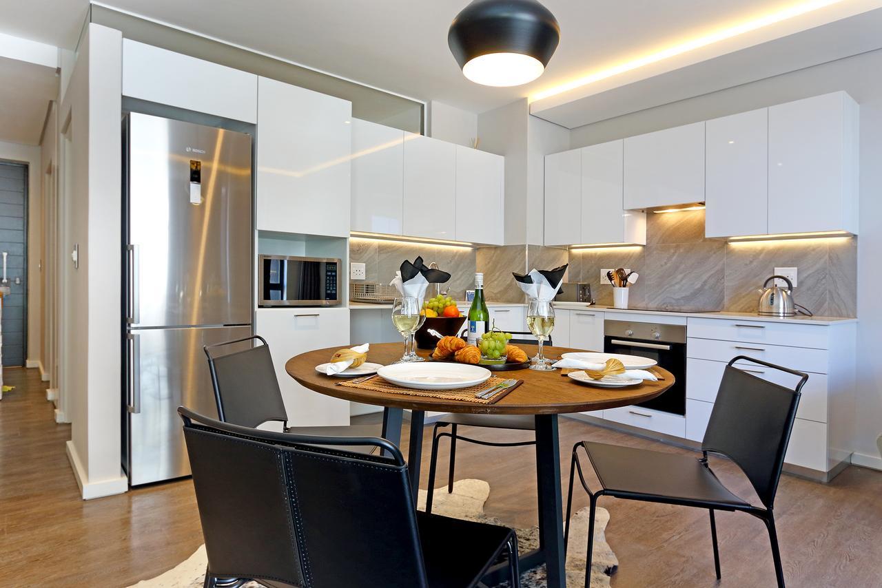 Chelsea Luxury Suites Kaapstad Buitenkant foto