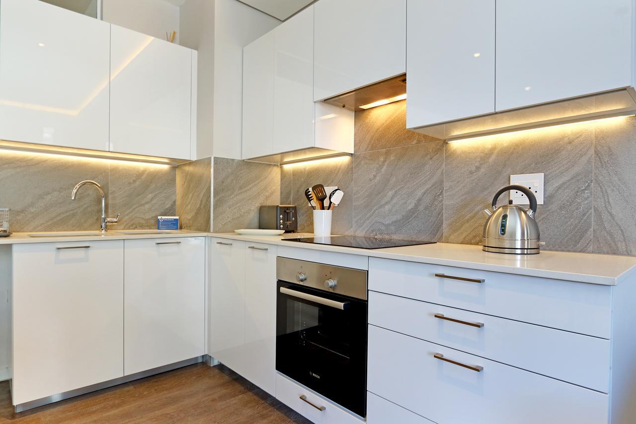 Chelsea Luxury Suites Kaapstad Buitenkant foto