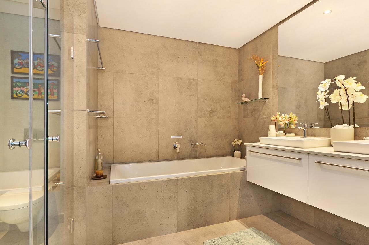 Chelsea Luxury Suites Kaapstad Buitenkant foto